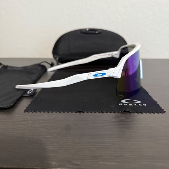 OO9463 Oakley SUTRO LITE White Matte Frame - Picture 6 of 8